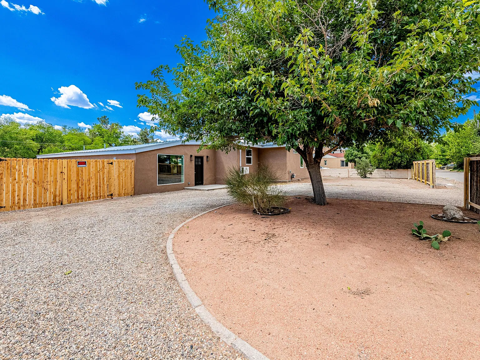 3 bed, 3.5 bath, 1930 sqft, $2,950 — Photo 3