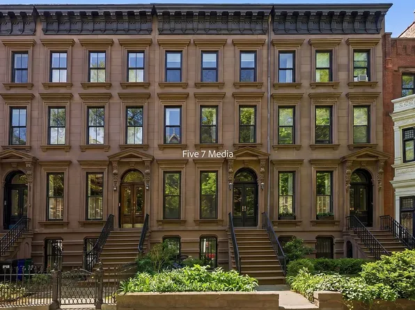 304 Clinton Ave, Brooklyn, NY 11205