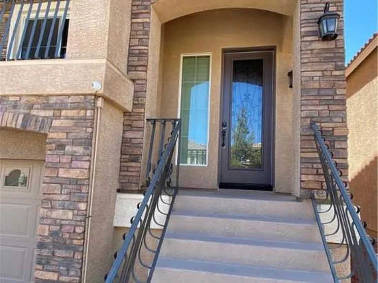 6771 Medovina Ct — Photo 2
