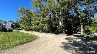 3rd image of 0 Creston Dr