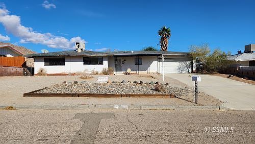 1st image of 12144 Lakeview Dr