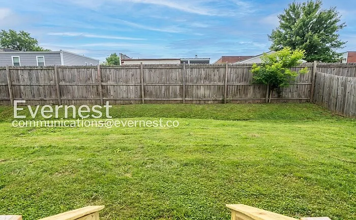 2406 Lyndon Ave #4 — Photo 16