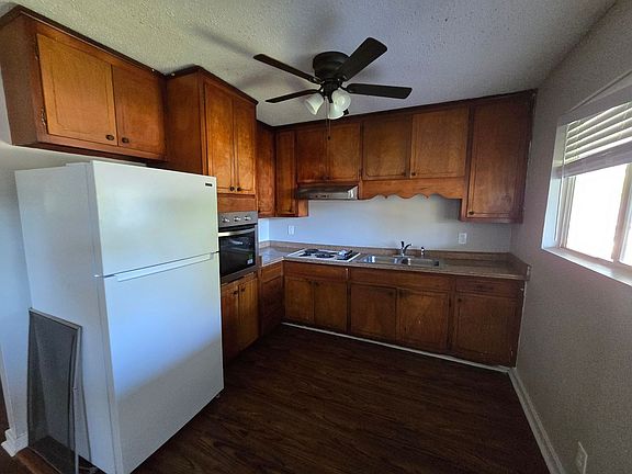 2nd image of 1334 Oshaughnessy Ave NE #3B