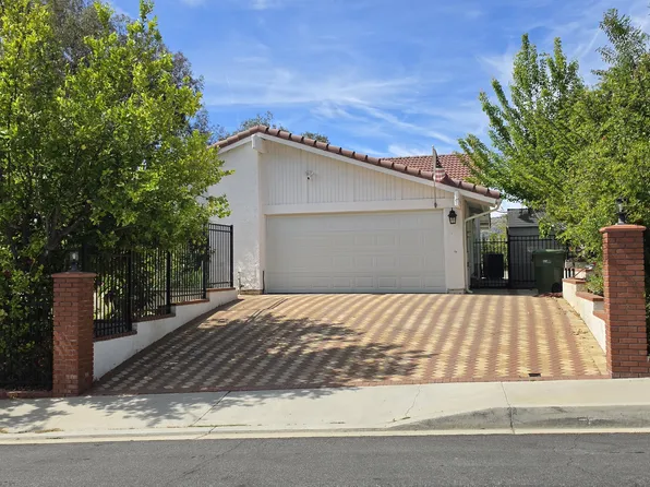 28915 Hollowbrook Ave, Agoura Hills, CA 91301