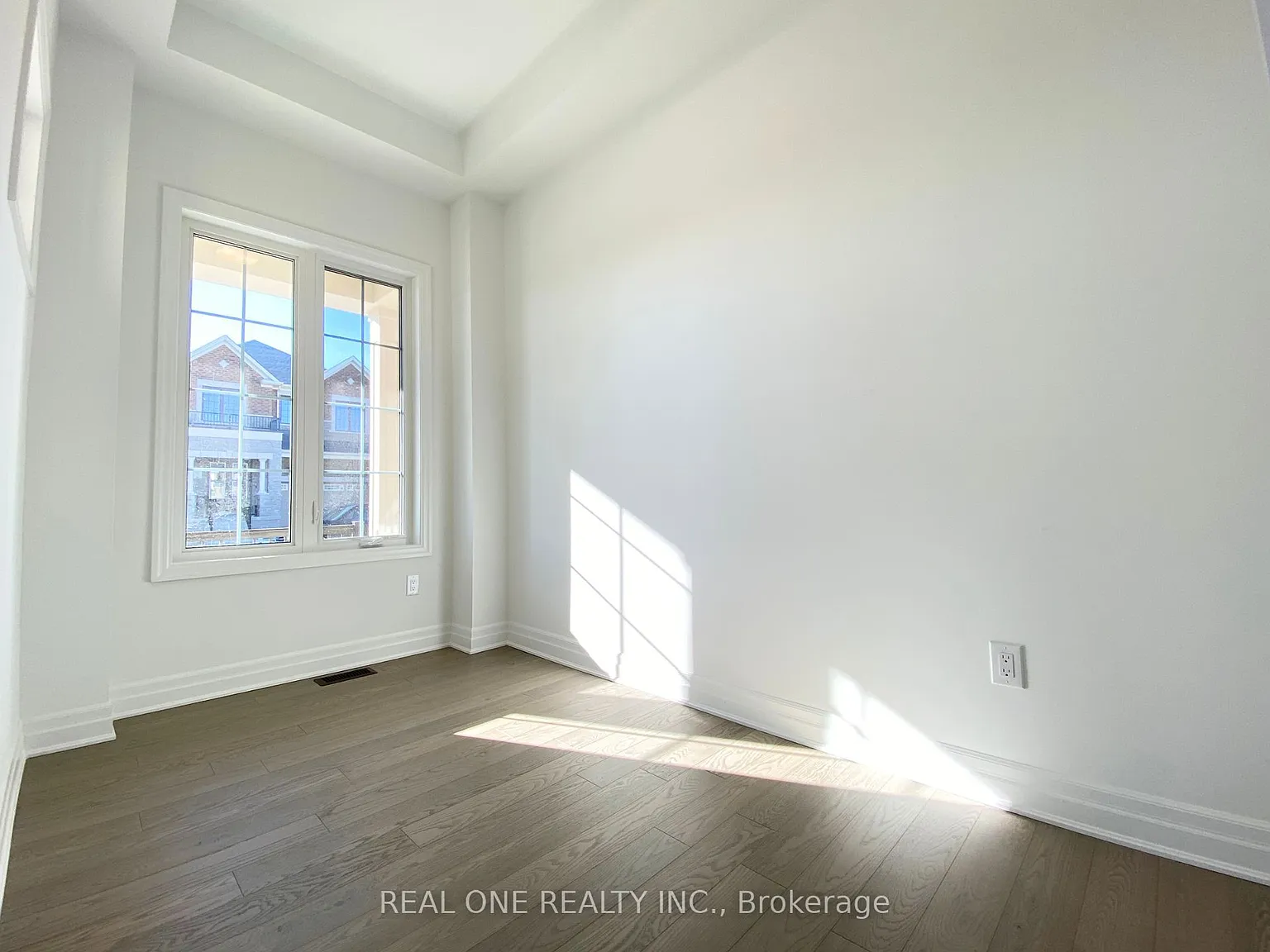 4 bed, $4,100 — Photo 3