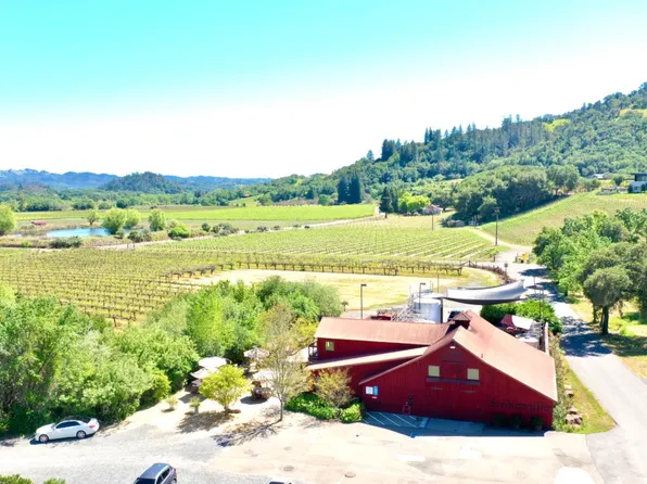 4951 W Soda Rock Lane, Healdsburg, CA 95448