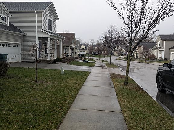 2nd image of 20 Brookscrest Way