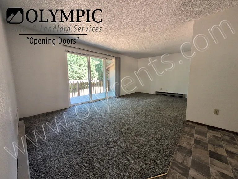 2nd level 2 bedroom 1 bath fourplex in Tumwater. Includes W/S/G — Photo 2