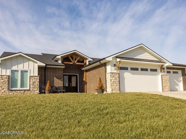 1325 Summerfield Dr, Jefferson City, MO 65109