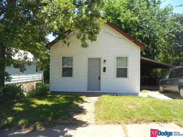 2413 S 27th Ave, Omaha, NE 68105