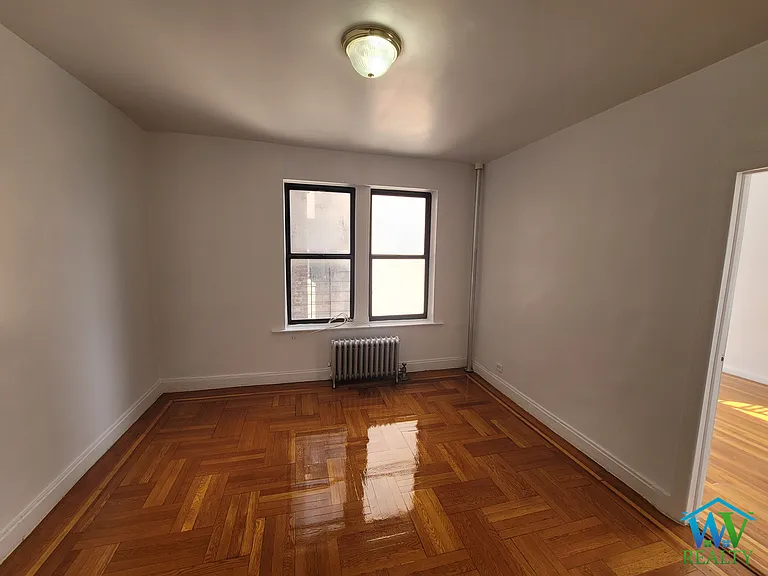 3230 Steuben Ave #1C — Photo 6