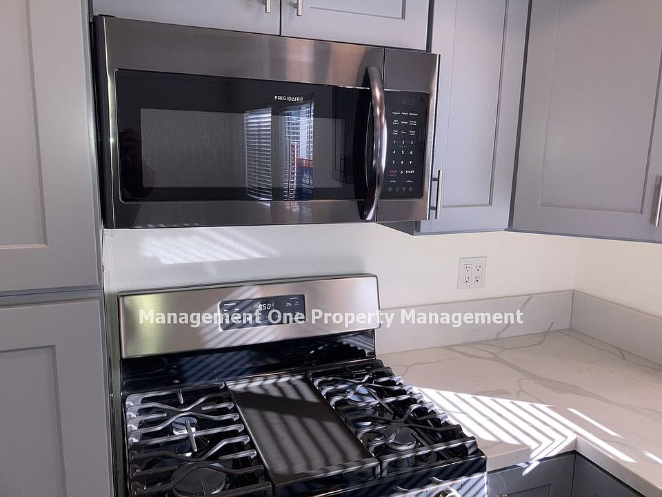 1st image of 2901 Mendoza Dr APT A