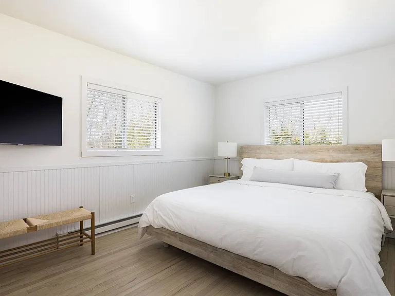 62 Hillside Dr E — Photo 8