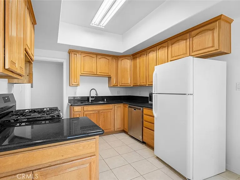 216 E Windsor Rd #2 — Photo 9