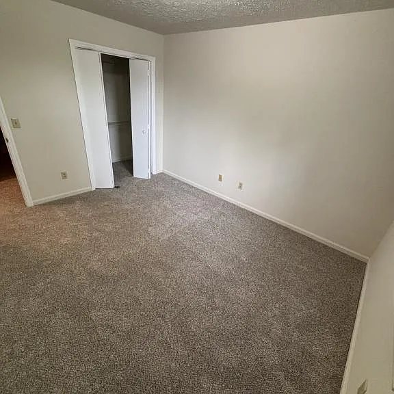 305 Farside Dr #1 — Photo 18