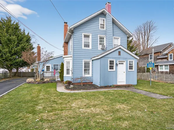 46 Monell Avenue, Islip, NY 11751