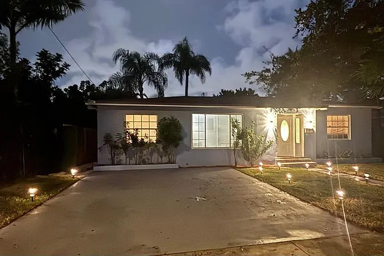 1931 Mayo St — Photo 25