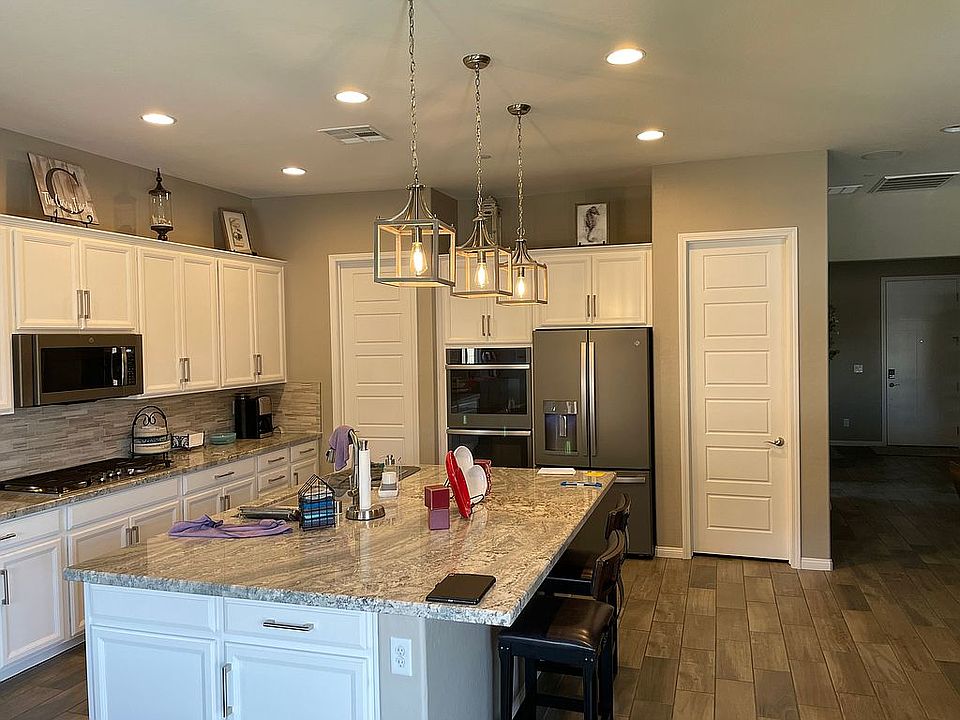 1st image of 617 Cadence Vista Dr