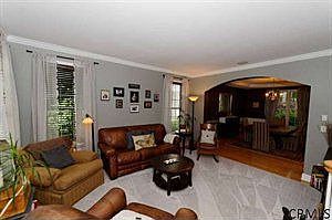 2nd image of 39 Vista Dr