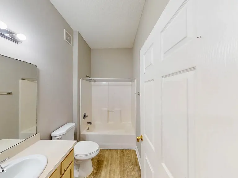 6100 Maggies Cir #102 — Photo 6