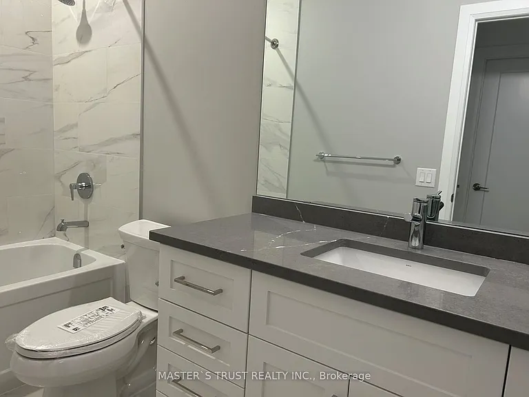 71 Wyndham St S #902 — Photo 10