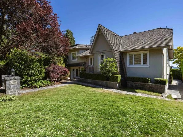 2308 Inglewood Ave, West Vancouver, BC V7V 2A1