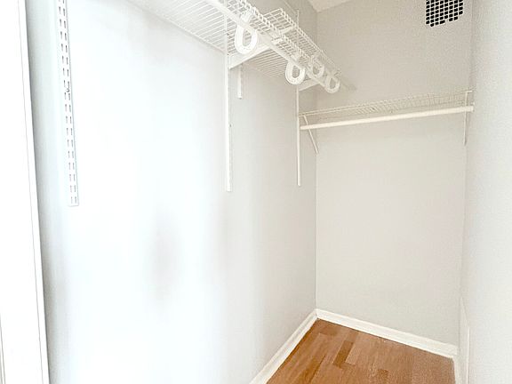 5th image of 6226 S Western Ave #208
