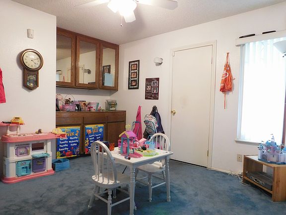 3rd image of 534 Sonoma Ct