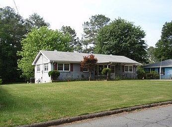 1st image of 334 Dink Ln SE