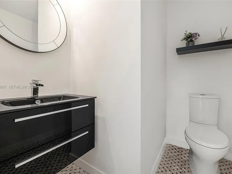 60 SW 13th St #1124 — Photo 18