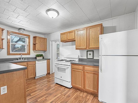2nd image of 5719 Main St NW