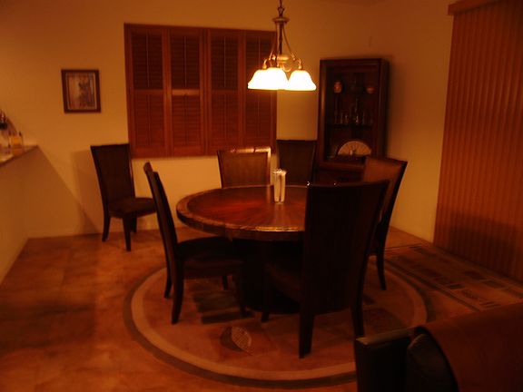 4th image of 124 Salazar Ln