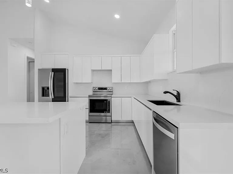 3812 NW 38th St — Photo 12