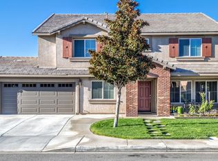 3219 Still Meadow Ln, Lancaster, CA 93536