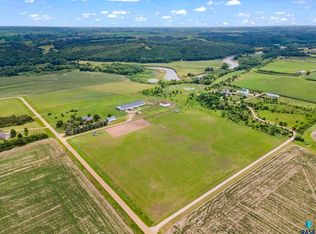48381 277th St, Canton, SD 57013