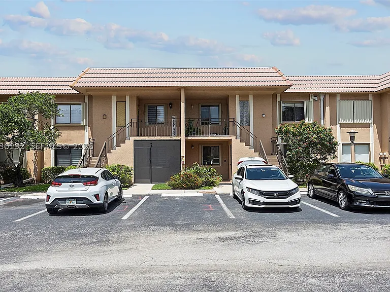Lakeview Dr — Photo 6
