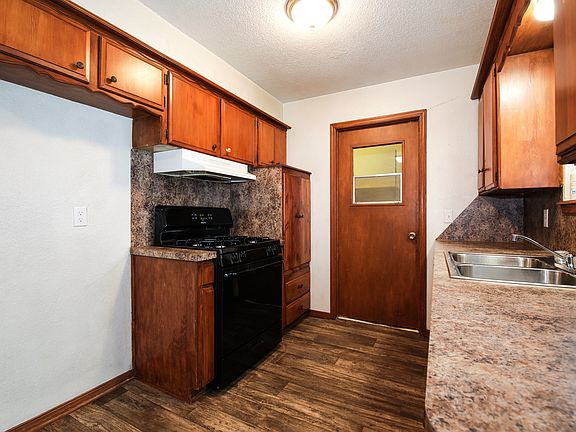 5th image of 232 S Norman Ave