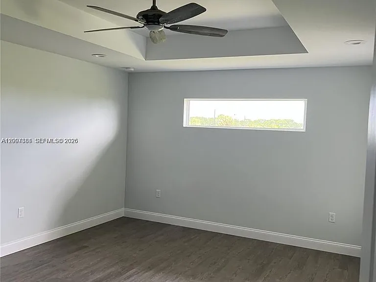 634 Royce Rd — Photo 8
