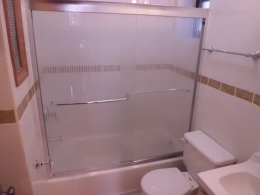 Rented by Maximus Realty Group | media 8