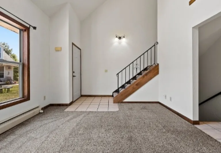 2370 Canter Ln #D — Photo 5