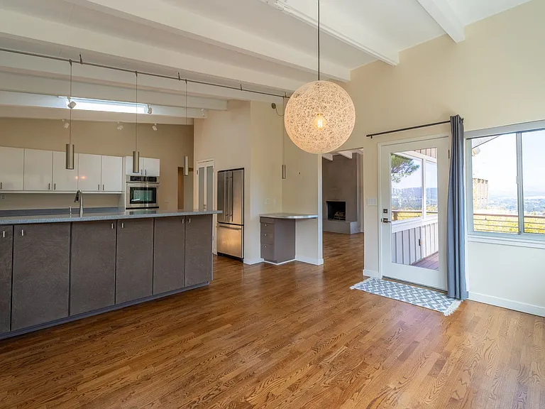 1145 Harrison St — Photo 18