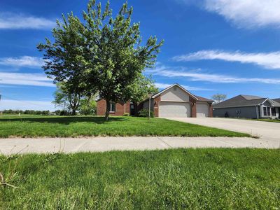 300 Crown Hill Dr, Huntington, IN, 46750
