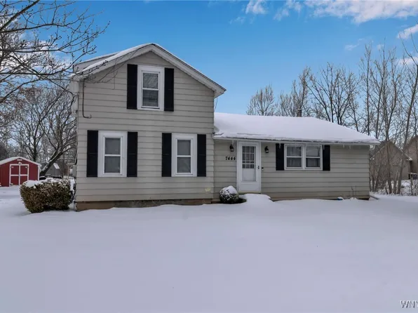 7444 Sand Hill Rd, Akron, NY 14001