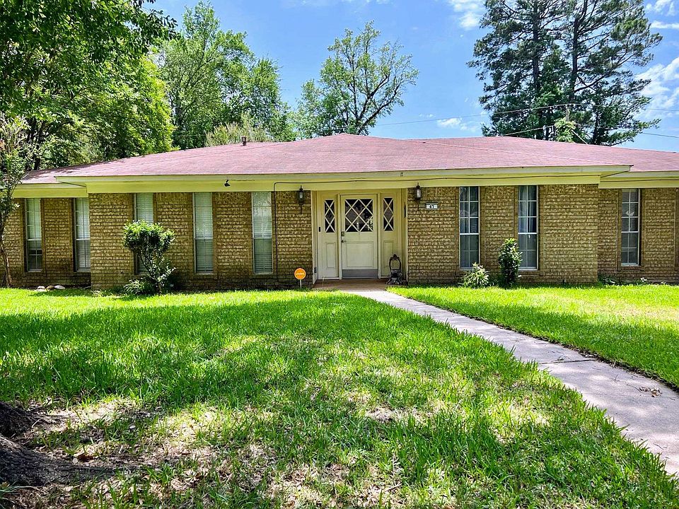 1st image of 47 Broadmoor Dr