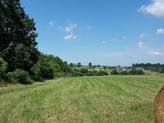 2nd image of 4010 N Farm Road 71