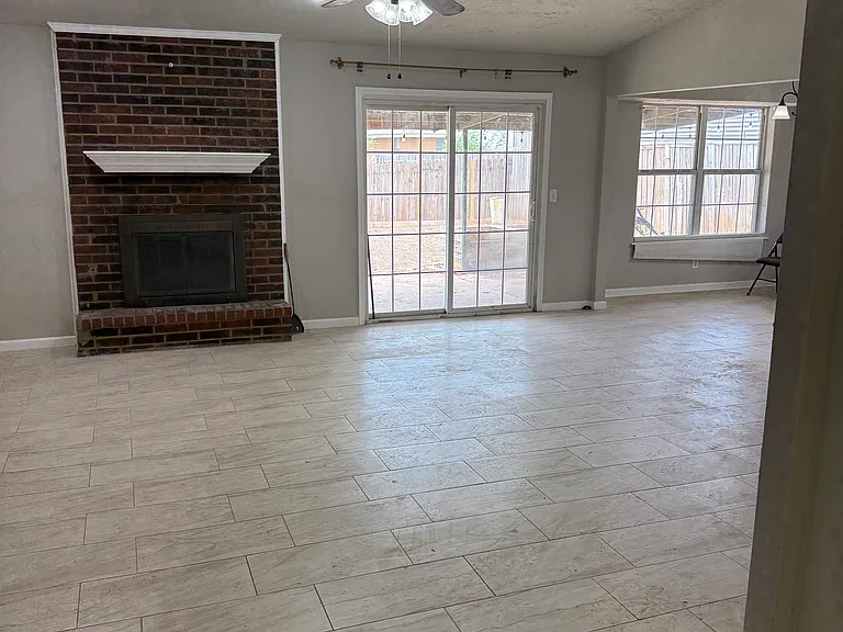 9813 S Country Club Dr — Photo 3