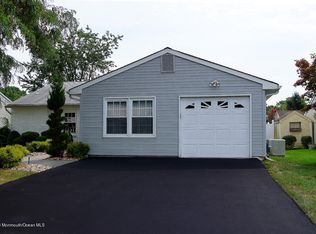 13 Long Rd, Freehold, NJ 07728