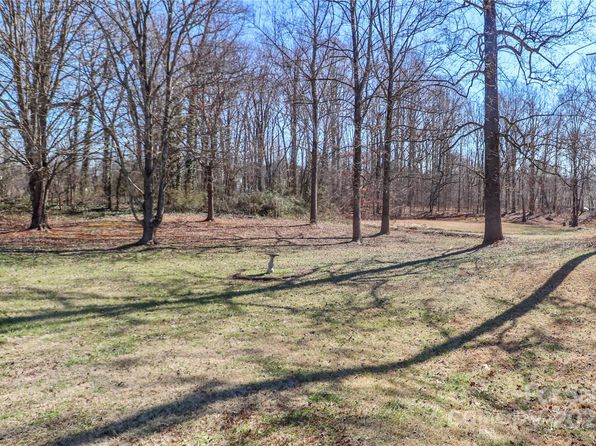 2274 Old Wilkesboro Rd, Statesville, NC 28625