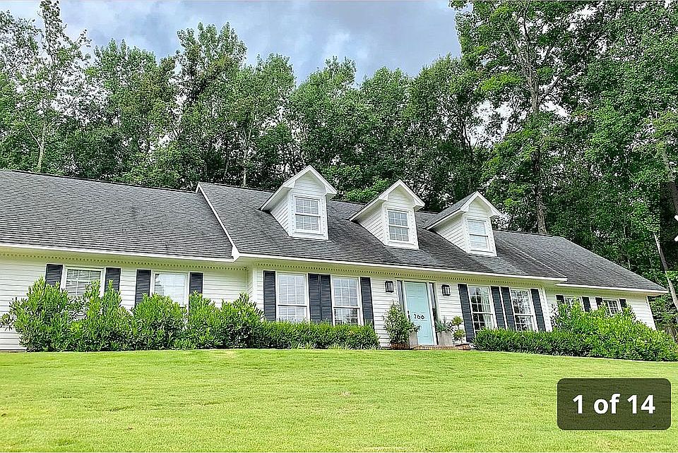 1st image of 266 Graystone Ln
