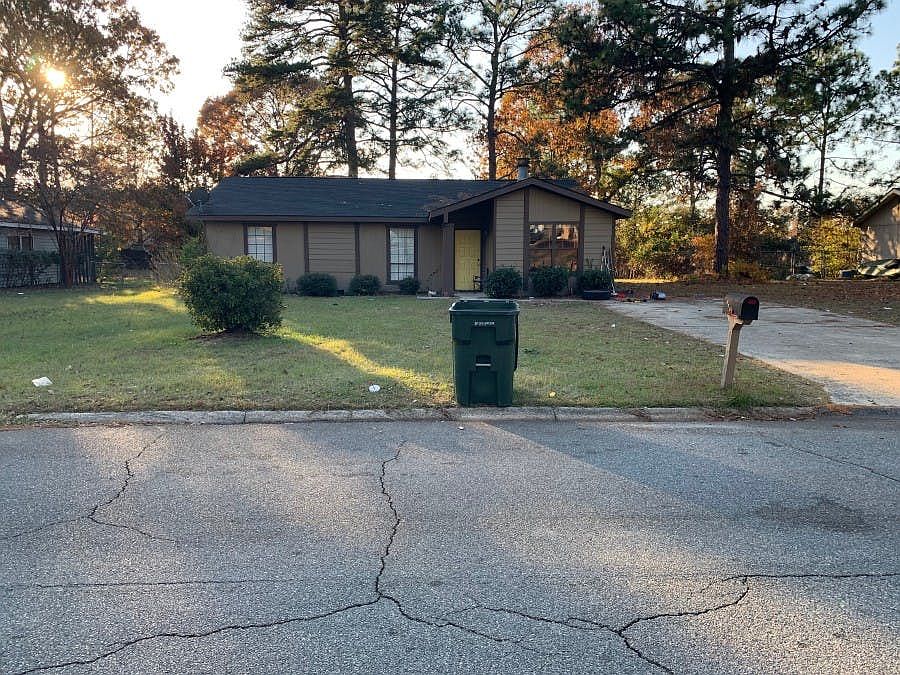 1st image of 209 Turtle Creek Dr